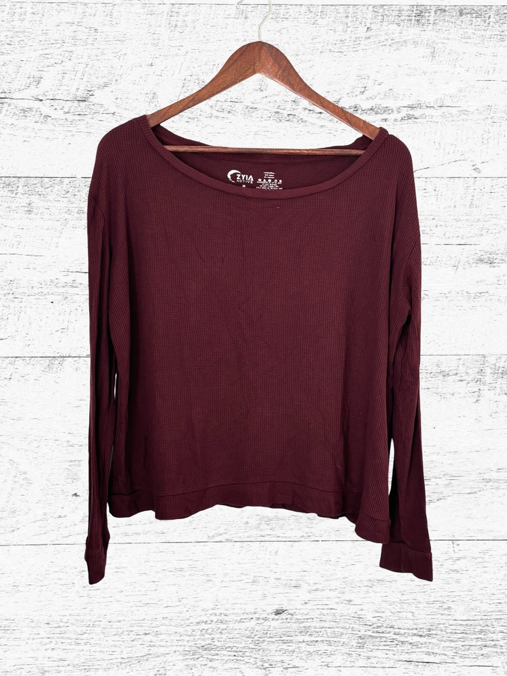 Zyia Women's Long-Sleeve Ribbed Tee in Burgundy